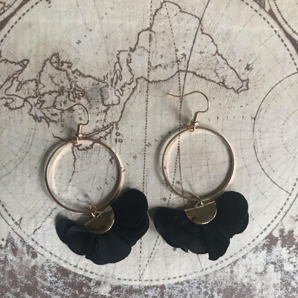 Boho Chic Gold Hoop Flower Earrings